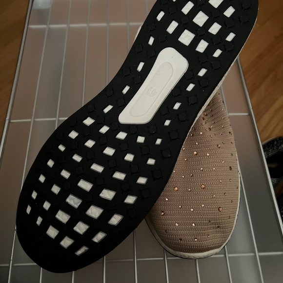 Shoes - Picture 2 of 2